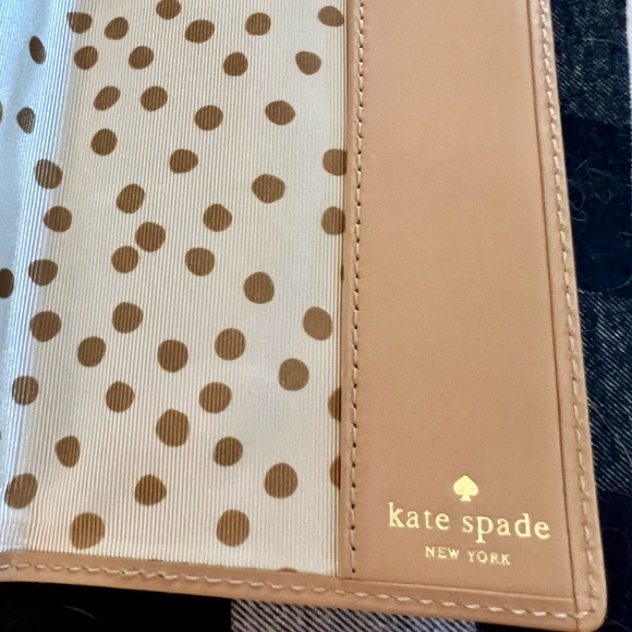 Kate Spade leather passport holder - Picture 3 of 4